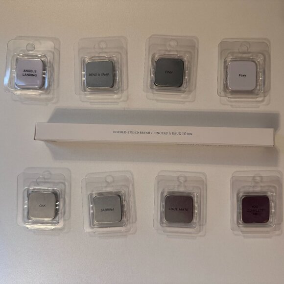 Seint Beauty Eyeshadow, Brush, & Palette Set - Picture 4 of 8